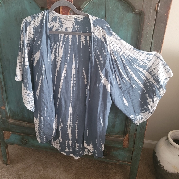 American Eagle Outfitters Tops - American Eagle Tye Dye Kimono M